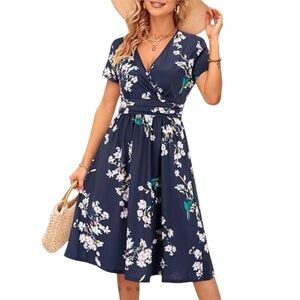 Short Sleeve Navy Blue Floral Print V-neck Dress With Pockets Size 2XL NWT